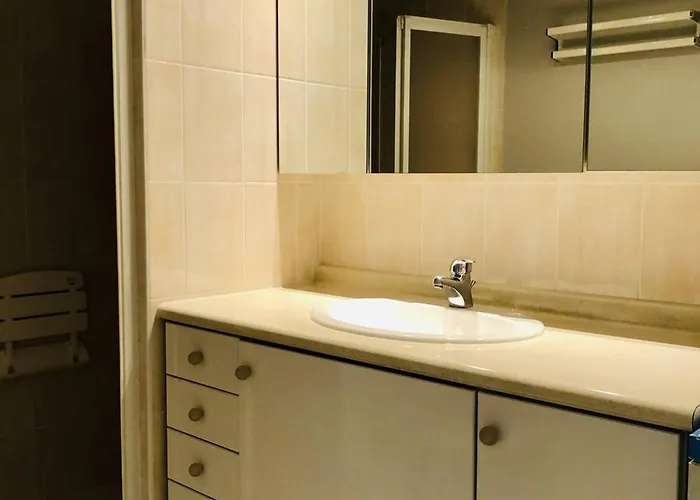 : T2 Avec Balcon Et Parking, à Deux Pas Des Plages De L'aiguillon - Fr-1-433-66